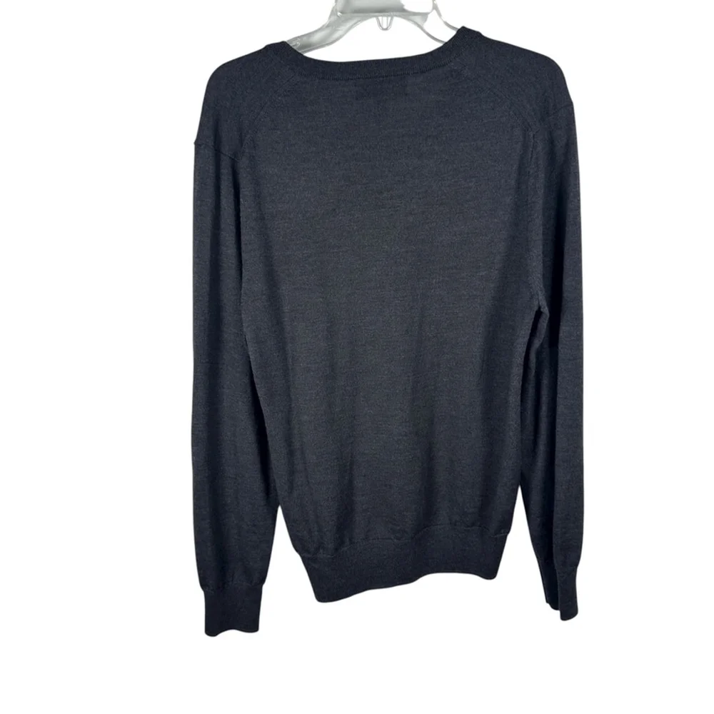 Brooks Brothers Italian Yarn Gray Knit V-Neck Sweater Merino Wool Mens size M